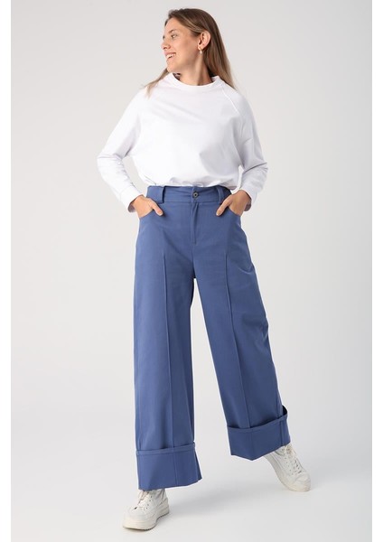 Mavi-Pamuklu Geniş Paça Katlamalı Pantolon