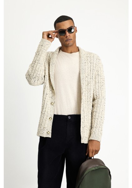 Desenli Yünlü Triko Hırka fırsatları