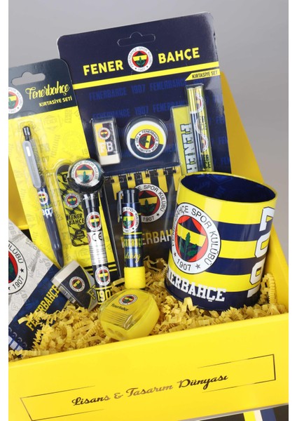 Dekomus Ile Lisanslı Fenerbahçe Özel Kutulu Premıum 19 Parça Kırtasiye Seti