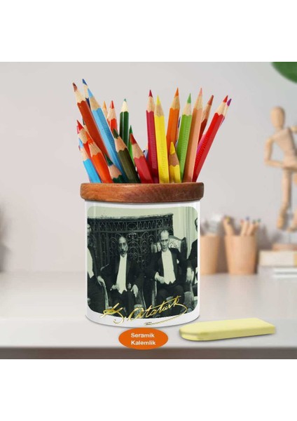 Başkomutan Mustafa Kemal Atatürk Ahşap Seramik Kalemlik- S479 fiyatları