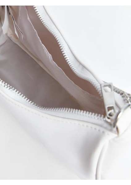 Beyaz Zincir Detaylı Kadın El Çantası modelleri