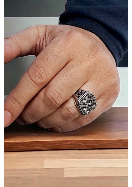 Gümüş Erkek Yüzüğü Sepet Desen Kare Meksika Gravürlü 925 Ayar indirimleri