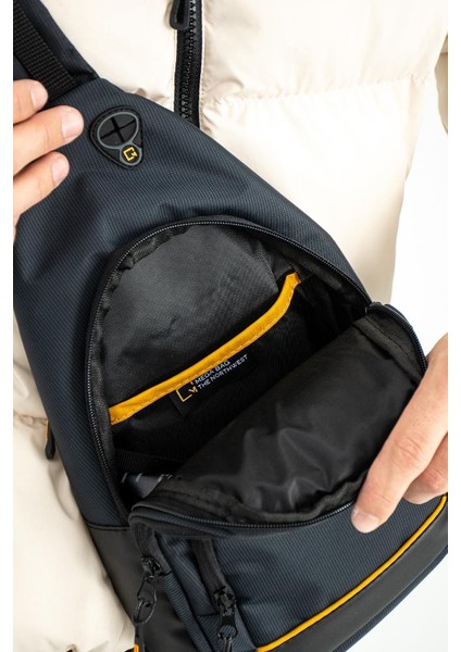 Body Bag Çanta Erkek Göğüs Sırt Çantası Fonksiyonel Kullanım Badybag 27*15 cm Paraşüt Kumaş indirimleri