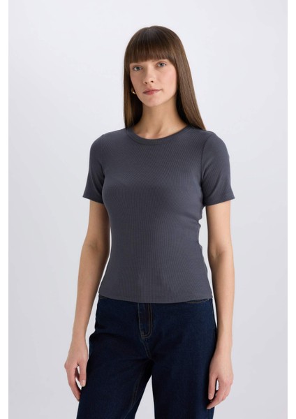 Slim Fit Dar Kesim Bisiklet Yaka Fitilli Kaşkorse Basic Düz Kısa Kollu Tişört C0097AX25SP modelleri