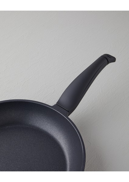 Prime Gusto Döküm Tava 26 cm Siyah fiyatları