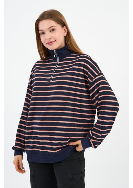 Dik Yaka Fermuarlı Sweatshırt (UNX00247WN) modelleri