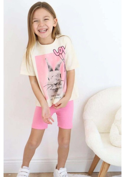 Kız Çocuk Üzeri Digital Yazı ve Tavşan Baskılı T-Shirt Fitilli Şortlu Takım
