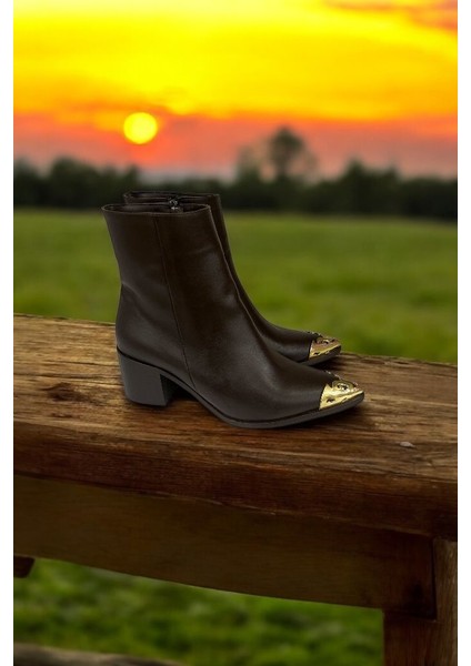 411794 232 Kadın Kahve Büyük & Küçük Numara Bot fiyatları