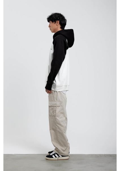 Beyaz Siyah Kollu Kapüşonlu Sweatshirt modelleri