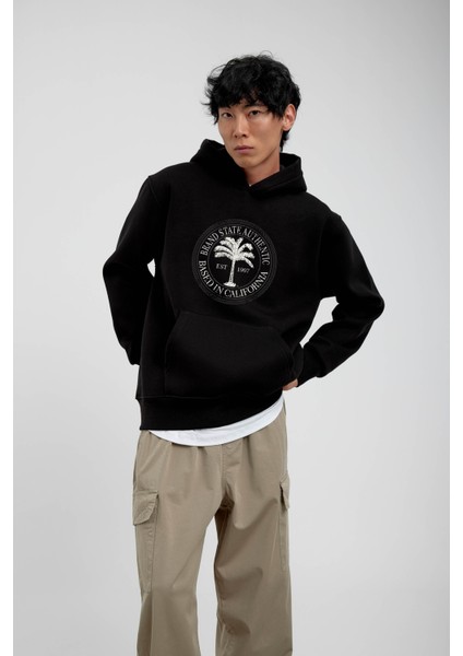 Siyah Yazılı Palmiye Baskılı Kapüşonlu Sweatshirt fırsatları