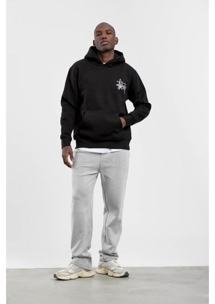 Siyah Grafiti Baskılı Kapüşonlu Sweatshirt fırsatları