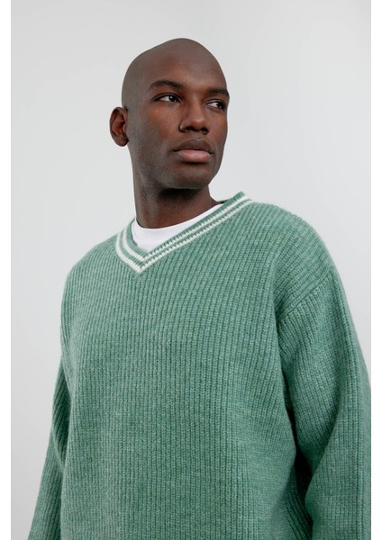 Su Yeşili V Yaka Triko