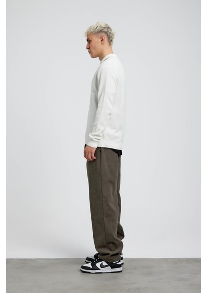 Ekru Beyaz Yaka Detaylı Triko modelleri