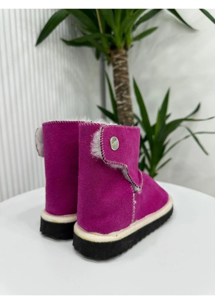 Düğme Detaylı Peluş Tüylü Çocuk Ev Botu