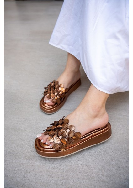 Manje Bakır Püskül Detaylı 4cm Özel Kalın Tabanlı Kadın Terlik modelleri