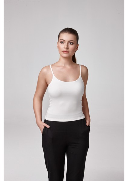 Kadın Ince Askılı T-Shirt Body Fıt Kalıp