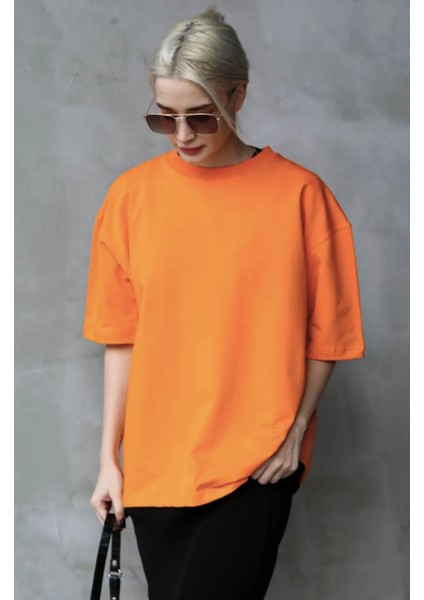 Unisex Bisiklet Yaka Oversize T-Shirt Basic fiyatları