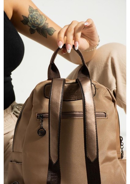 Saten Kumaş Kadın Sırt Çantası 35*25 cm Yağmur Itici Kumaş Mega Bag Günlük Kullanıma Uygun modelleri