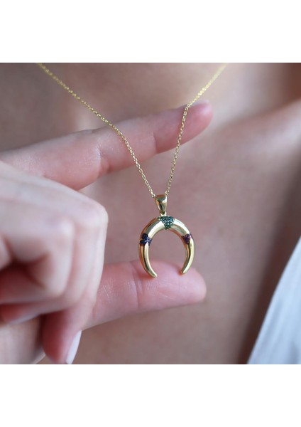 Hilal Modeli Renkli Zirkon Taşlı Gold Kaplama Gümüş Kolye modelleri