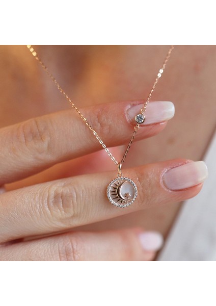 Sedef Taşlı Ay Yıldız Figürlü Rose Gold Kaplama Gümüş Kolye indirimleri