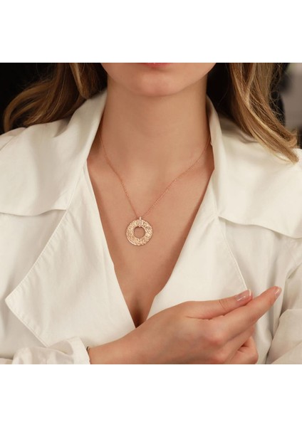 Arapça Yazılı Zirkon Taşlı Rose Gold Kaplama Yuvarlak Gümüş Kolye