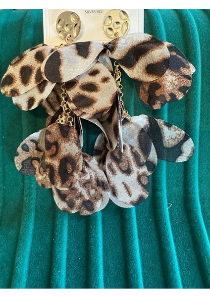 Leopar Sallantılı Küpe