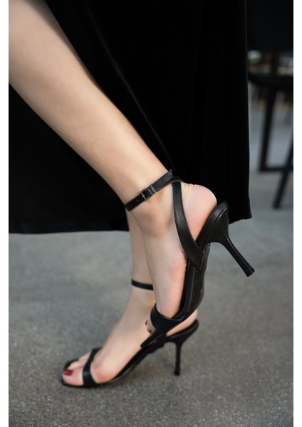 Meddy Rugan Deri Kadın Topuklu Ayakkabı