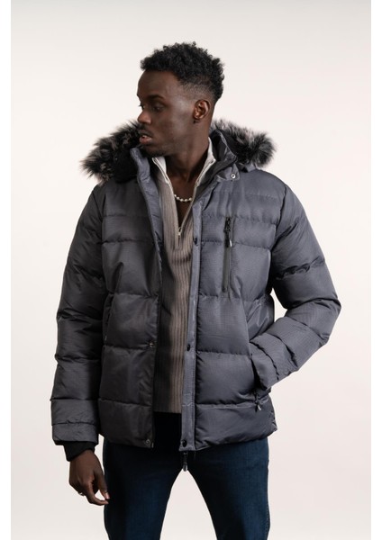 Kürklü Kapşonlu (Kürk ve Kapşon Çıkartılabilir) Içi Polarlı Slimfit Kısa Mont