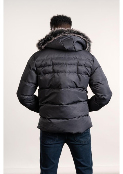 Kürklü Kapşonlu (Kürk ve Kapşon Çıkartılabilir) Içi Polarlı Slimfit Kısa Mont