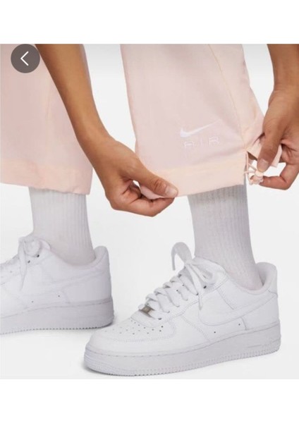 Sportswear Air High-Waisted Woven Kadın Eşofman Altı indirimleri