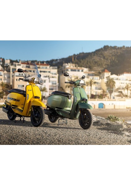V50 / V125 / V200 Orijinal Sol Ayna Siyah Renk 40450LMBK100