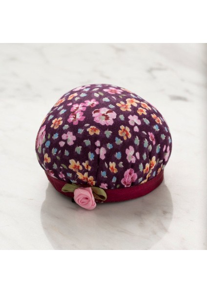 Kola Takılabilir Mor Çiçekli Iğnedanlık