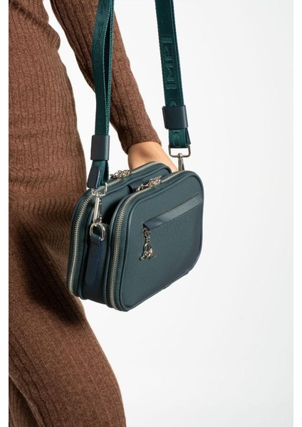 Çapraz Askılı Kadın Omuz Çantası 25*15 cm Vegan Deri Mega Bag Postacı Çanta Suni Deri fiyatları