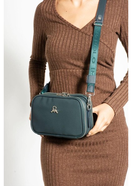 Çapraz Askılı Kadın Omuz Çantası 25*15 cm Vegan Deri Mega Bag Postacı Çanta Suni Deri modelleri