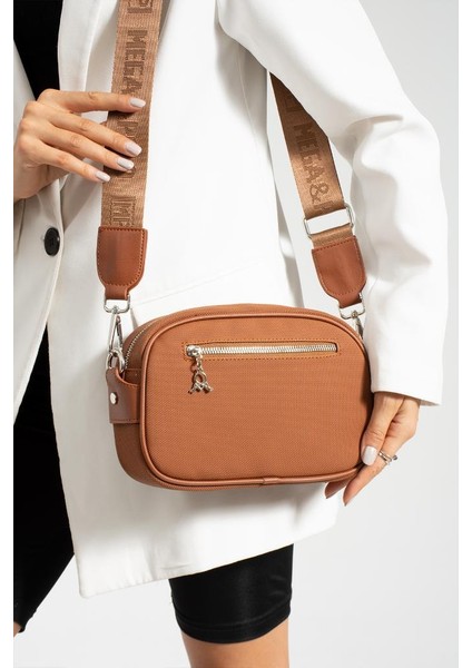 Kadın Postacı Çanta 23*18 cm Çapraz Askılı Suni Deri Omuz Çantası Mega Bag Günlük Kullanıma Uygun modelleri