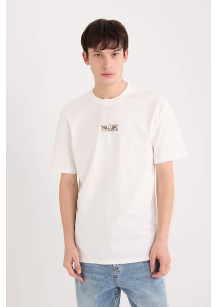 %100 Pamuk Batman 85 Boxy Fit Bisiklet Yaka Sırt Baskılı Kısa Kollu Tişört D6795AX25SP indirimleri