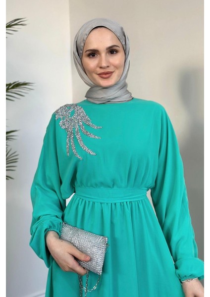 Hilla Omzu Taşlı Abiye Su Yeşili