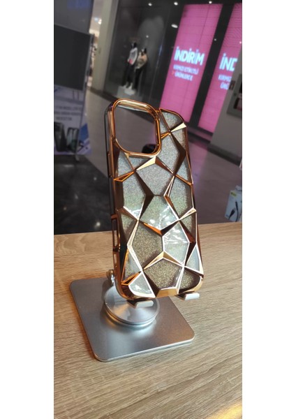 Apple iPhone 15 Pro Uyumlu Taşlı Baklava Desenli Karbon Kapak Hologramlı Darbe Korumalı Kılıf fiyatları