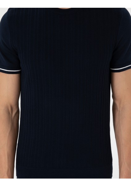 Erkek Lacivert Slim Fit Bisiklet Yaka Triko Tişört 50303616-VR033