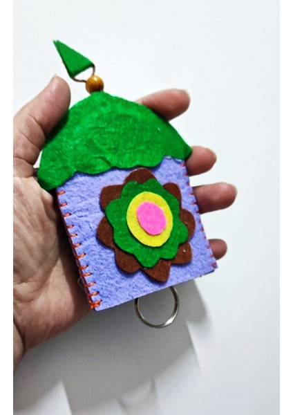 Ev Formunda Asansörlü Keçe Anahtarlık