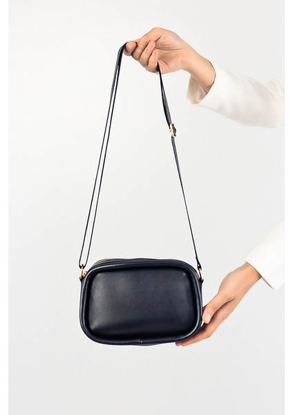 Askılı Omuz Çantası fırsatları