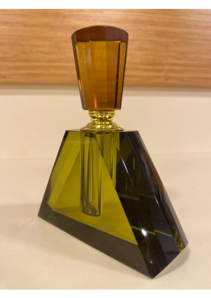 Dekoratif Kristal Parfüm Şişe Obje Üçgen Model Haki Yeşil modelleri