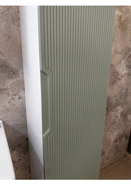 Banyo Dolabı Aynalı Cnc Işlemeli Membran Kapaklı 65 cm