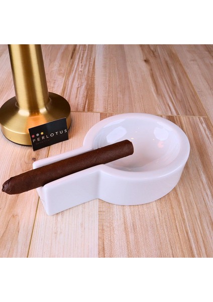 Porselen Beyaz Şeffaf Sırlı Puro Küllüğü Sert Porselen 10 cm Erkeğe Özel Hediye modelleri