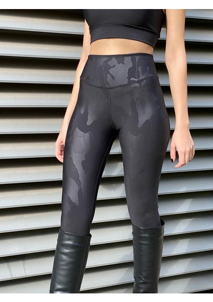 Siyah Kendinden Kamuflaj Desen Deri Görünümlü Kumaş Spor Tayt fırsatları