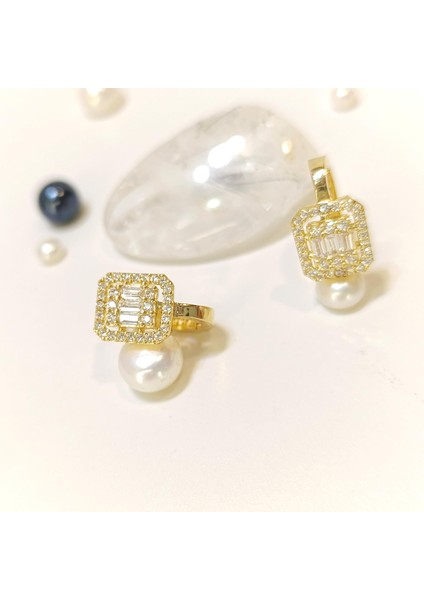 Baget Taşlı Küpe 14 Ayar Altın