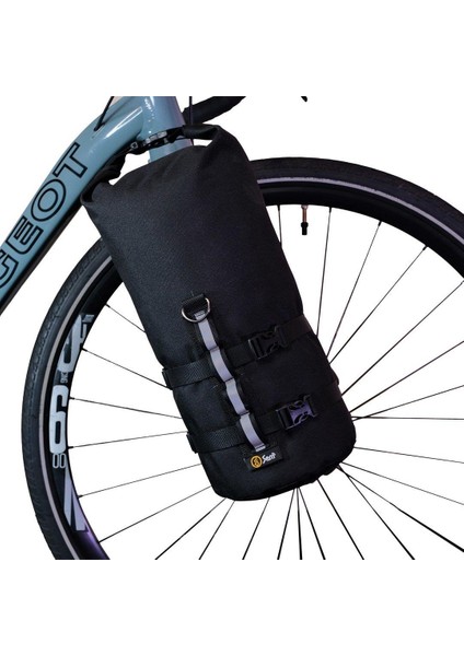 - Bikepacking Tüp Çanta 9L