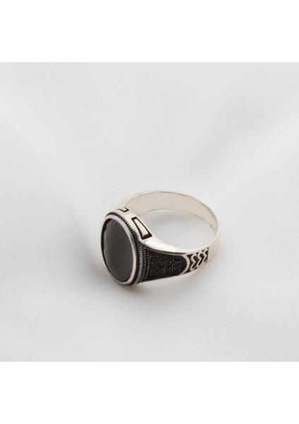 Onix Taşlı Oval Gümüş Erkek Yüzüğü modelleri