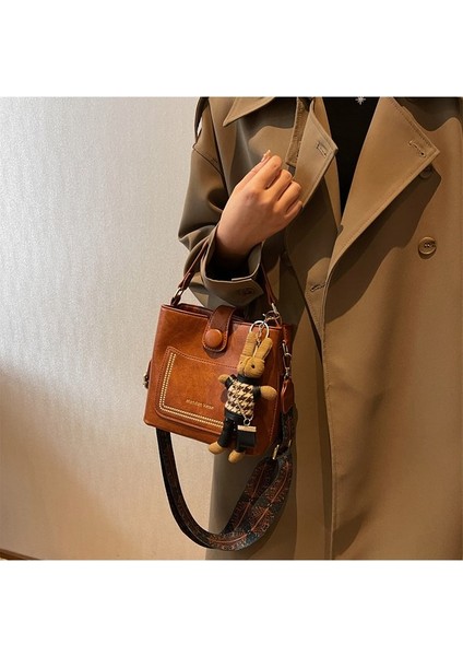 Kadınlar Için Moda Trendi Deri Tote Çanta 2024 Kadın Basit Büyük Yüksek Kapasiteli Vintage Omuz Kova Çanta El Çantaları ve Çantalar (Yurt Dışından) fırsatları