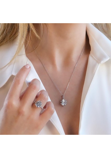 Zirkon Taşlı Kare Lotus Çiçeği Gümüş Set fiyatları